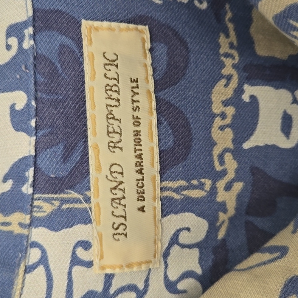 Island Republic Blue and Cream Men's Shirt - Picture 4 of 9